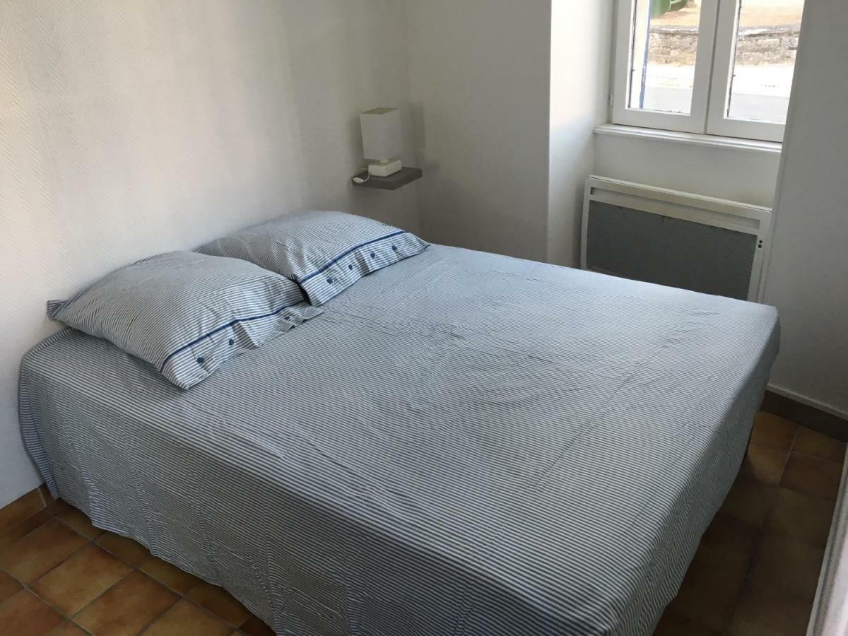 Charmant T2 Rdc Dans Residence Avec Parc Arbore Saint-Pierre-le-Moutier Екстер'єр фото