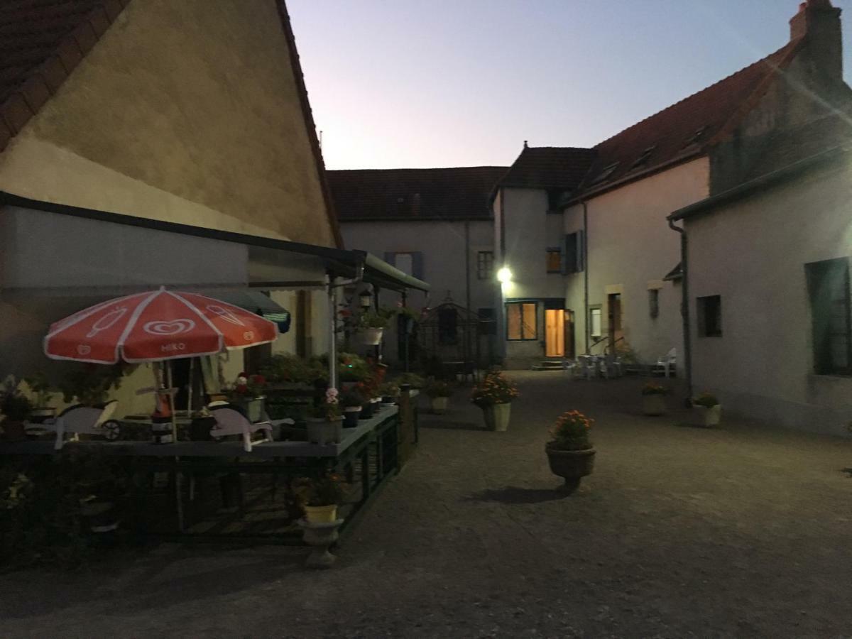 Charmant T2 Rdc Dans Residence Avec Parc Arbore Saint-Pierre-le-Moutier Екстер'єр фото